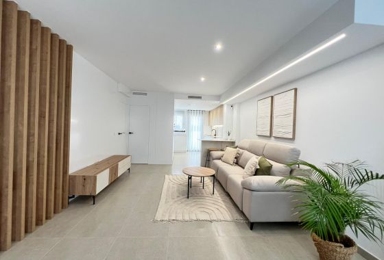 联排别墅 · 新建筑 - Benferri · Alicante