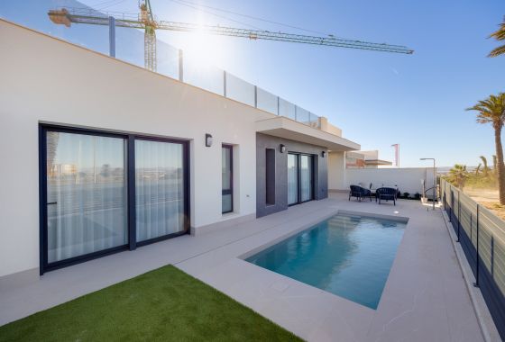 Villa · Neue Gebäude - Torrevieja · Alicante