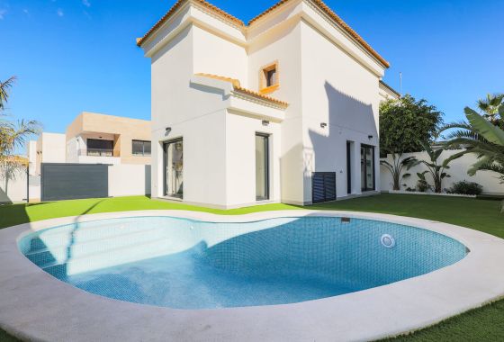 Villa · Obra nueva - Orihuela Costa · Alicante