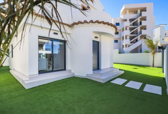 Villa · Obra nueva - Orihuela Costa · Alicante