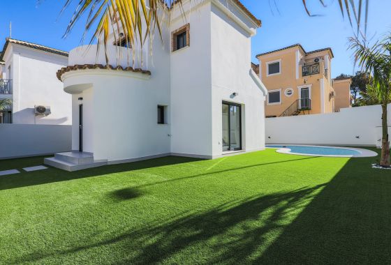 Villa · Obra nueva - Orihuela Costa · Alicante