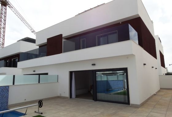Semi-detached house · New Build - Pilar De La Horadada · Alicante