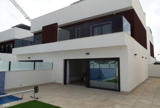 Semi-detached house · New Build - Pilar De La Horadada · Alicante