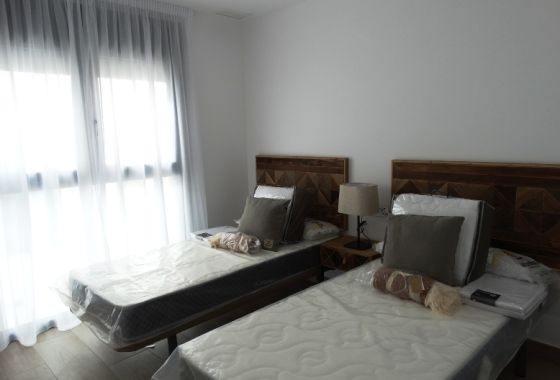 Semi-detached house · New Build - Pilar De La Horadada · Alicante