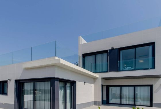 Villa · Obra nueva - Dehesa De Campoamor · Alicante