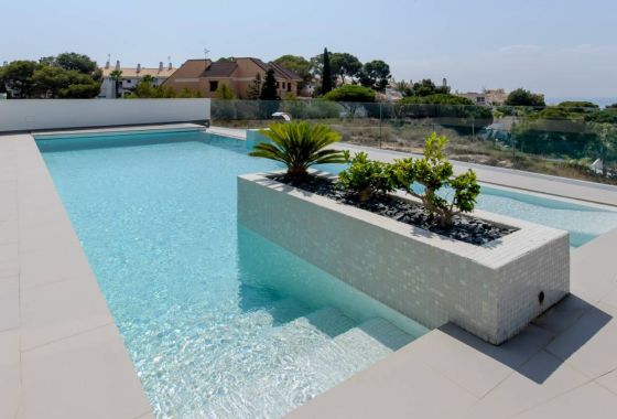 Villa · Obra nueva - Dehesa De Campoamor · Alicante