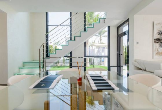 Villa · Obra nueva - Dehesa De Campoamor · Alicante