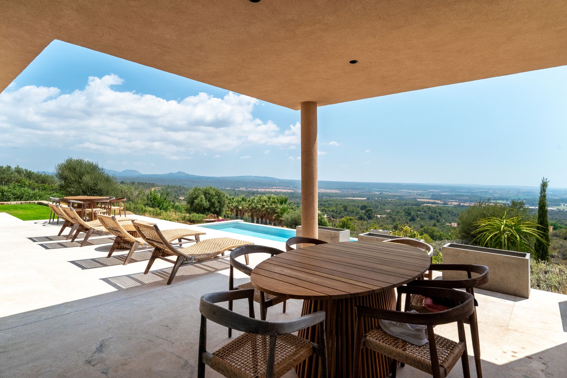 Exclusive Contemporary Rustic Estate in Puntiró, Palma de Mallorca — Image 2