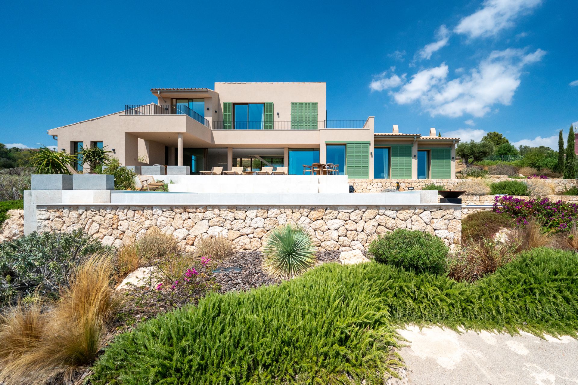 Exclusive Contemporary Rustic Estate in Puntiró, Palma de Mallorca — Image 23