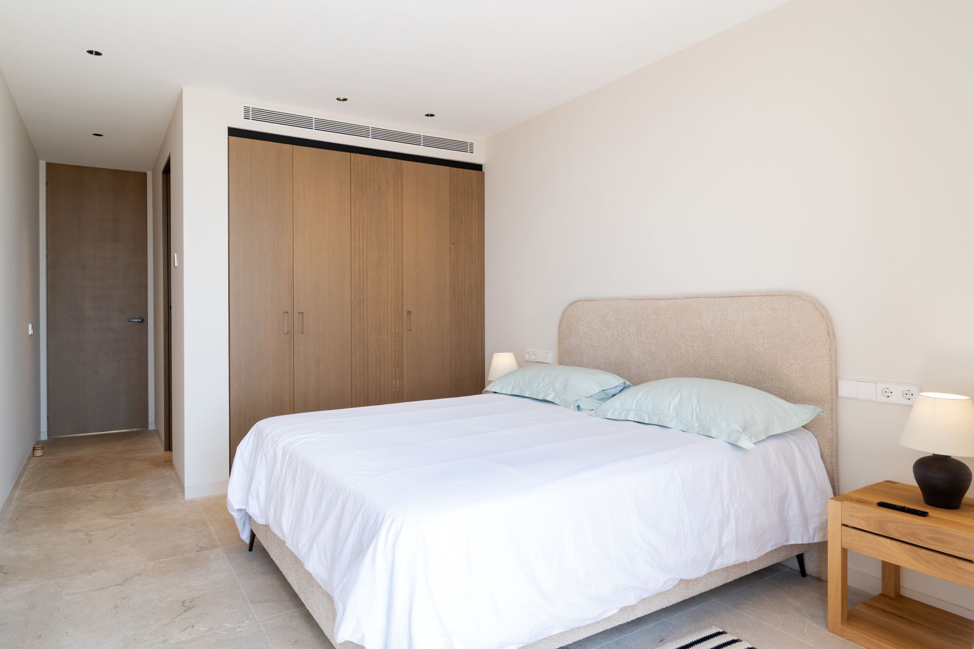 Exclusive Contemporary Rustic Estate in Puntiró, Palma de Mallorca — Image 14