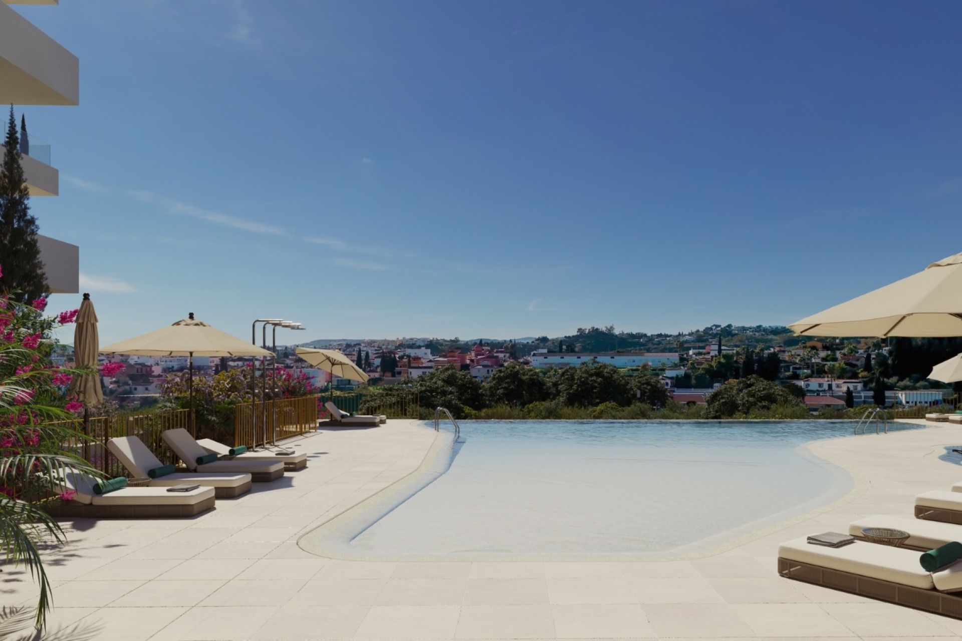 Apartments in Fuengirola with Excellent Amenities — Image 7