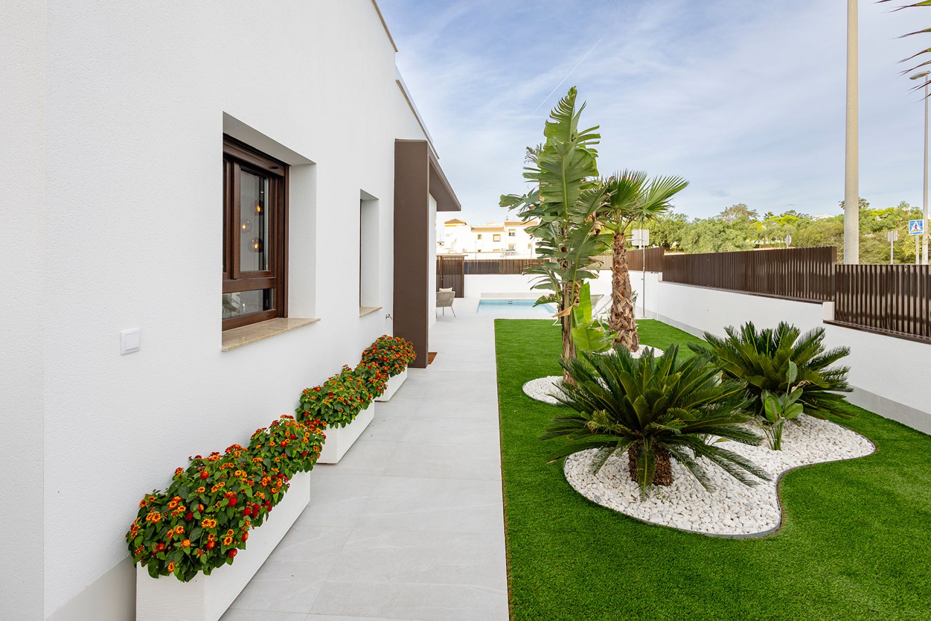 Townhouses in Orihuela Costa with Private Pool — Image 11