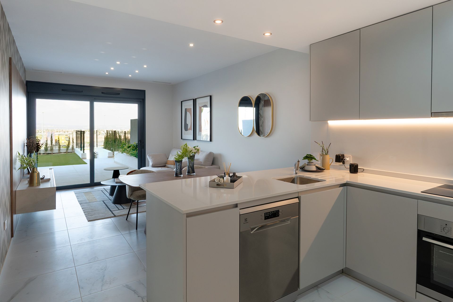 033776 — Image 3