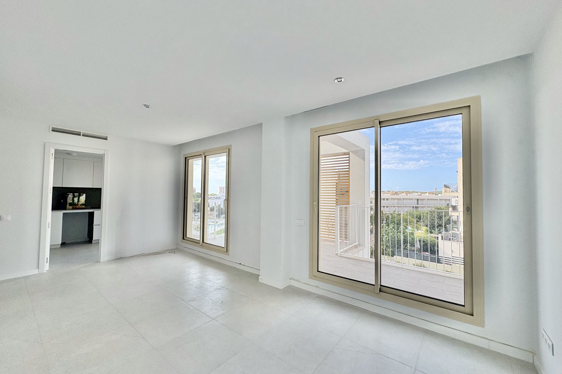 3-bedroom apartment for rent in Palmanova, Calvià — Image 3