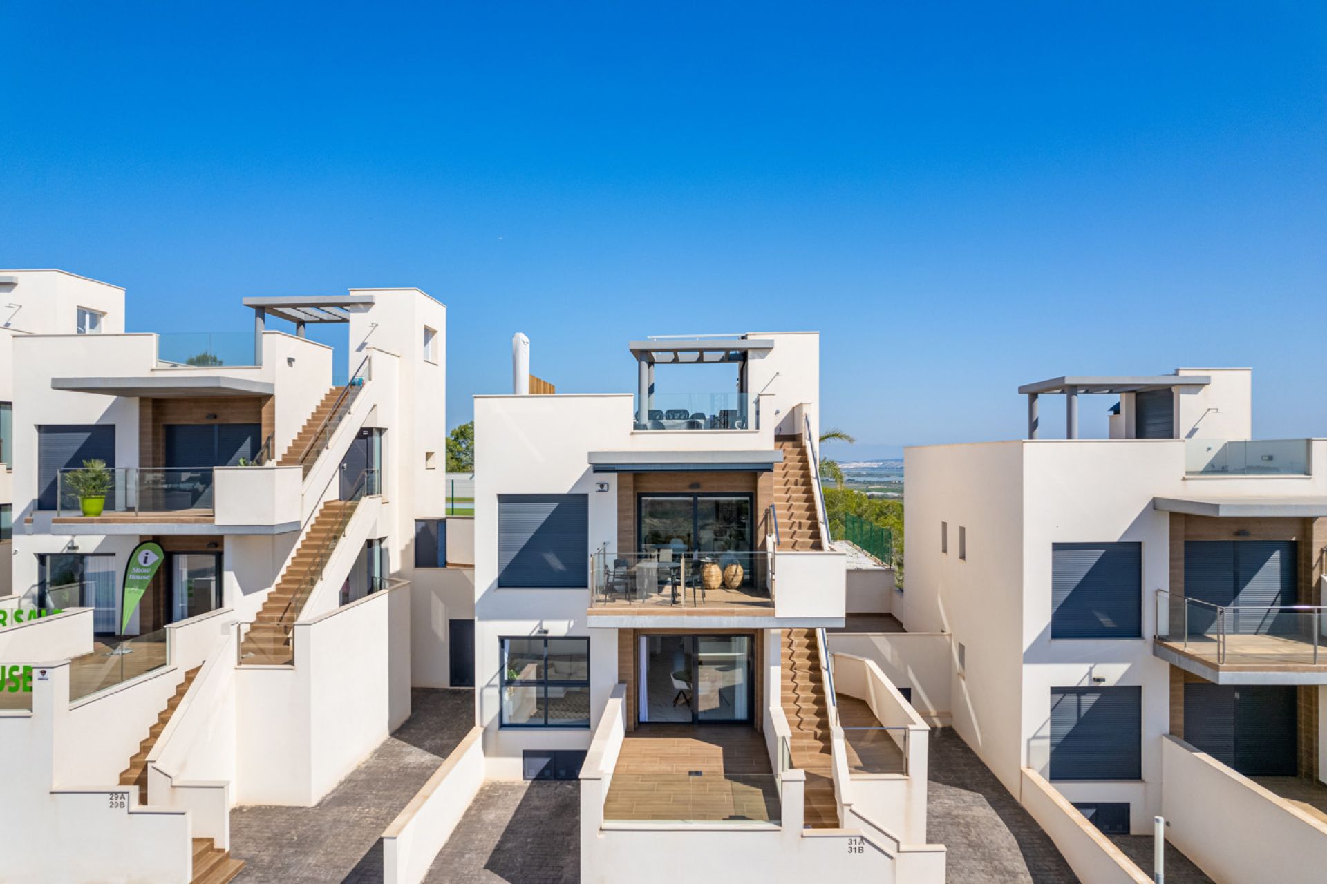 Bungalows Exclusivos en San Miguel de Salinas — Image 13