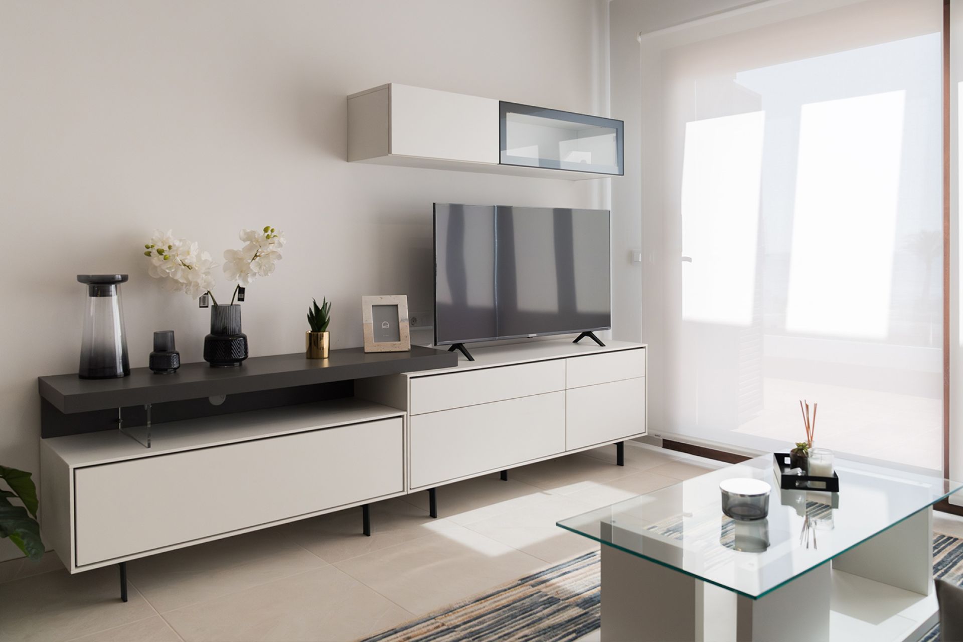041327 — Image 30