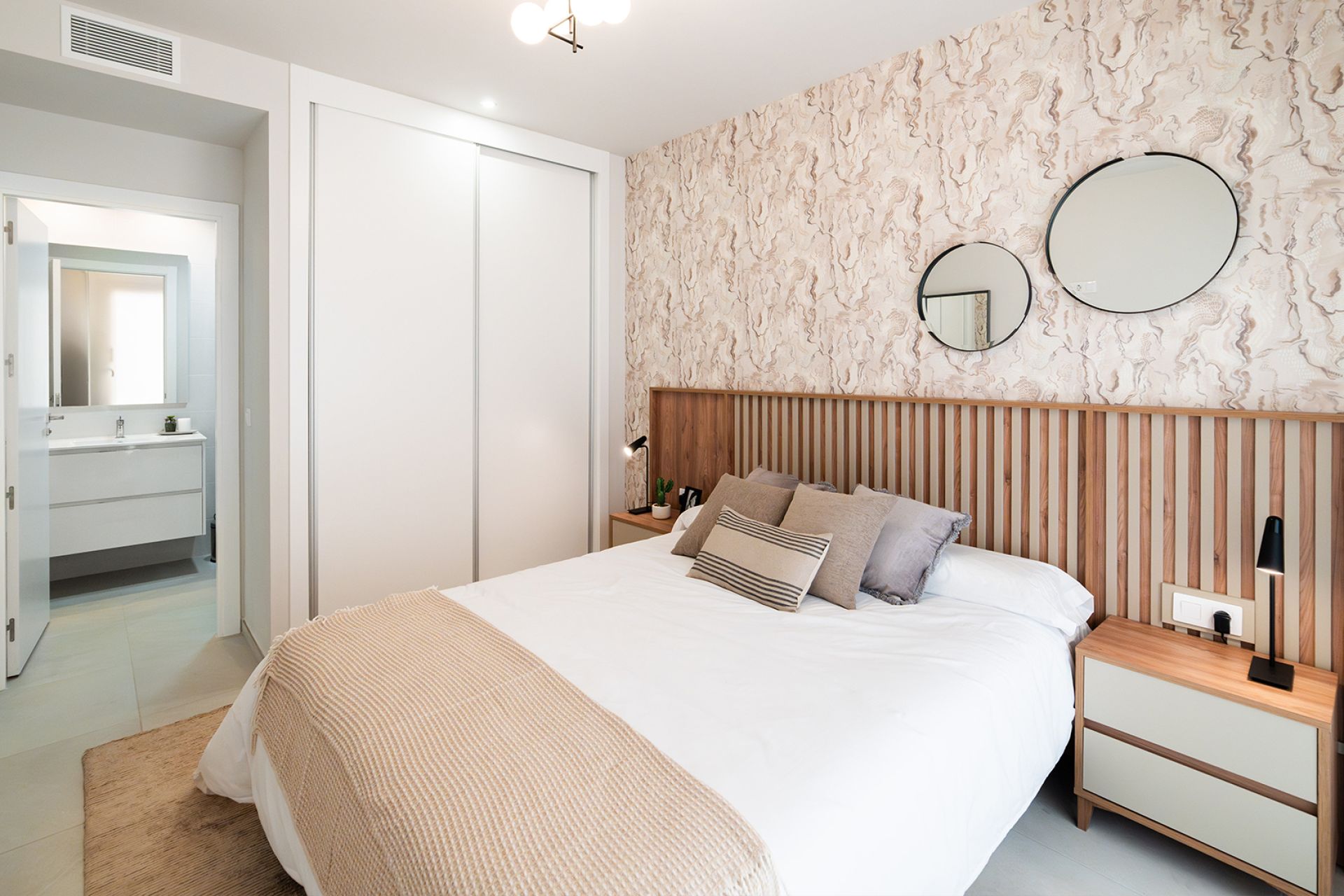 041342 — Image 7