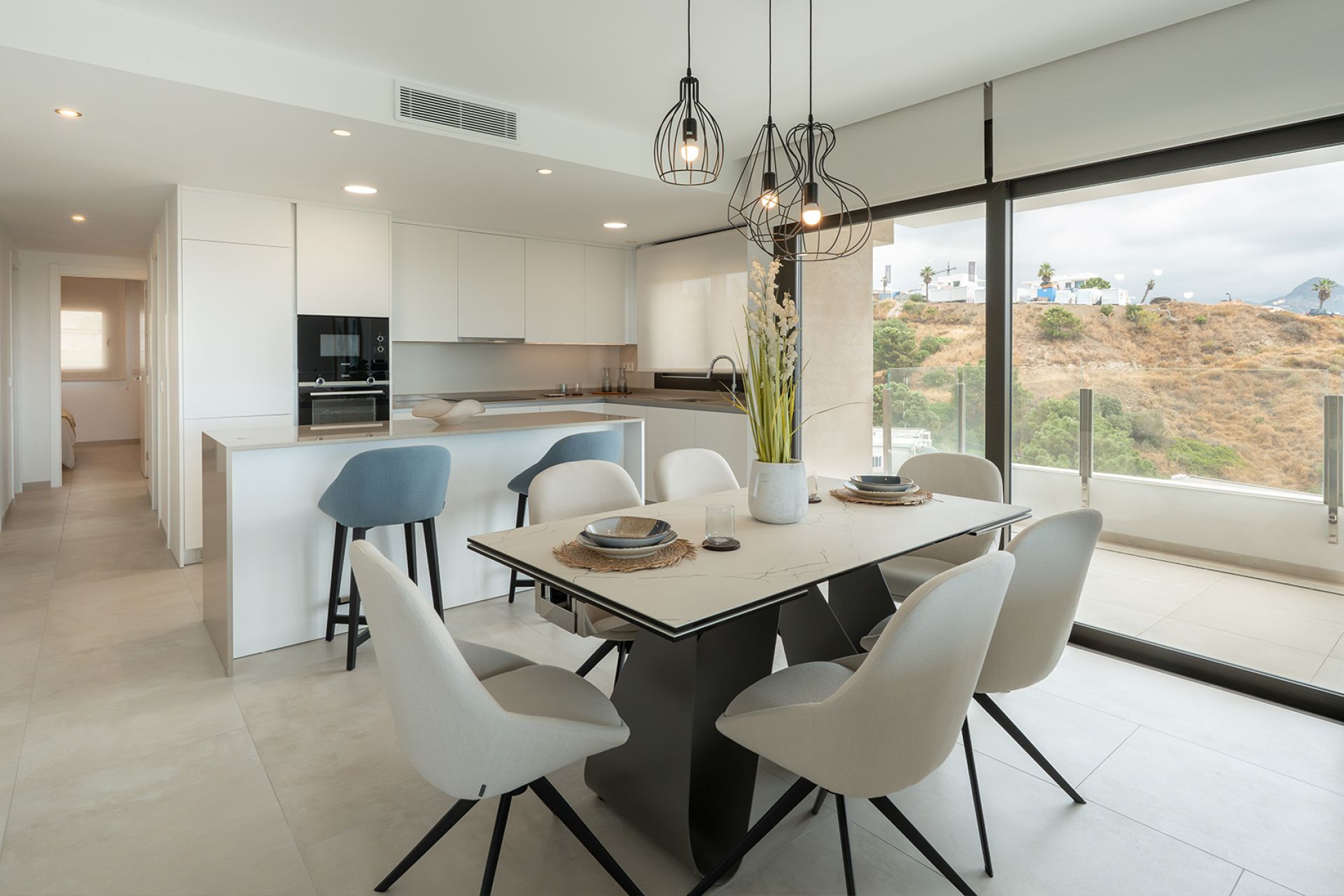 291651 — Image 1
