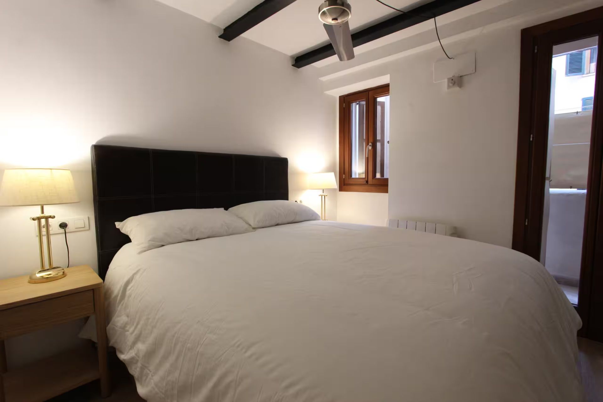 3 renovierte Apartments mit Rentabilität in Casco Antiguo, Palma — Image 8
