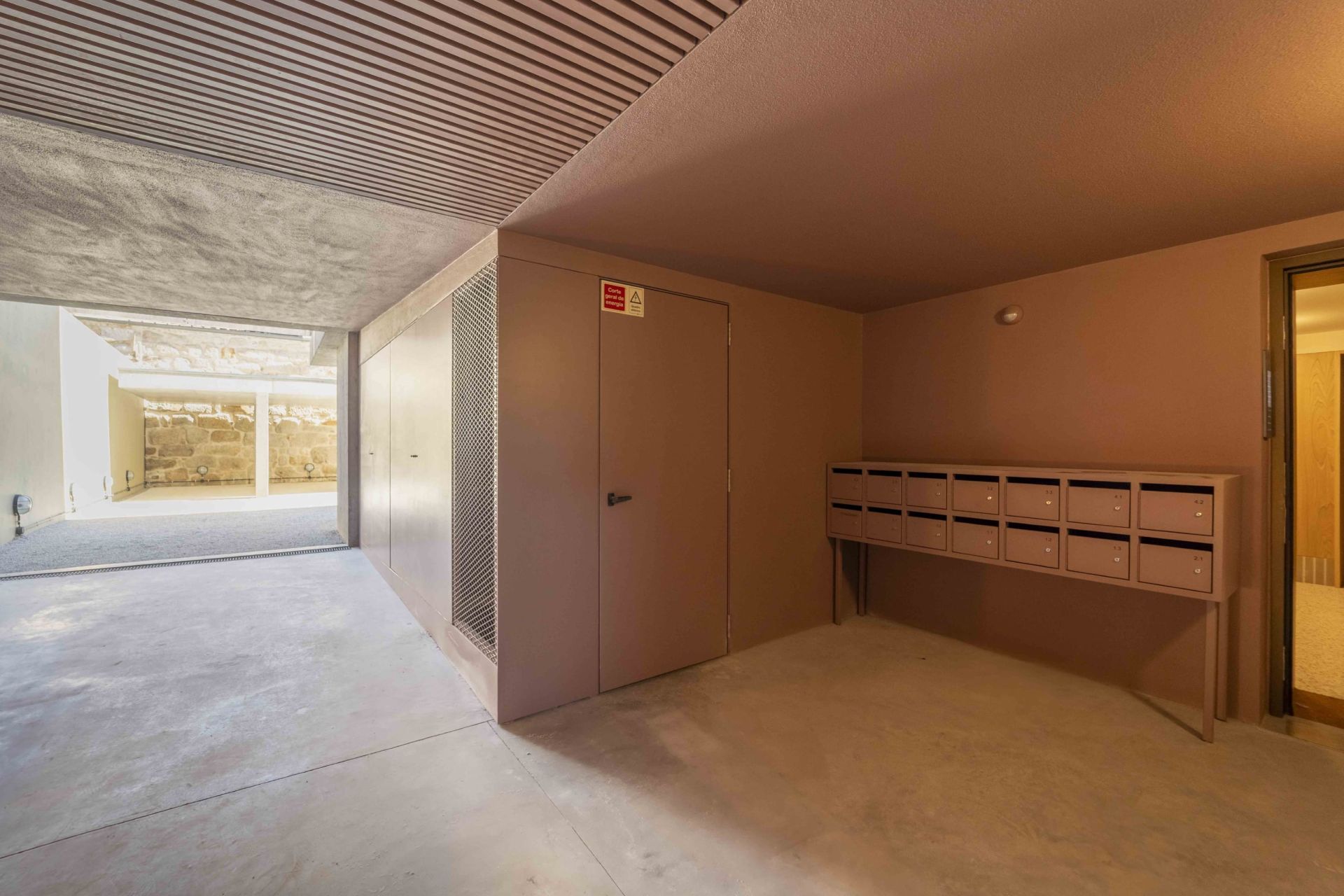 Apartment in Porto — Image 21