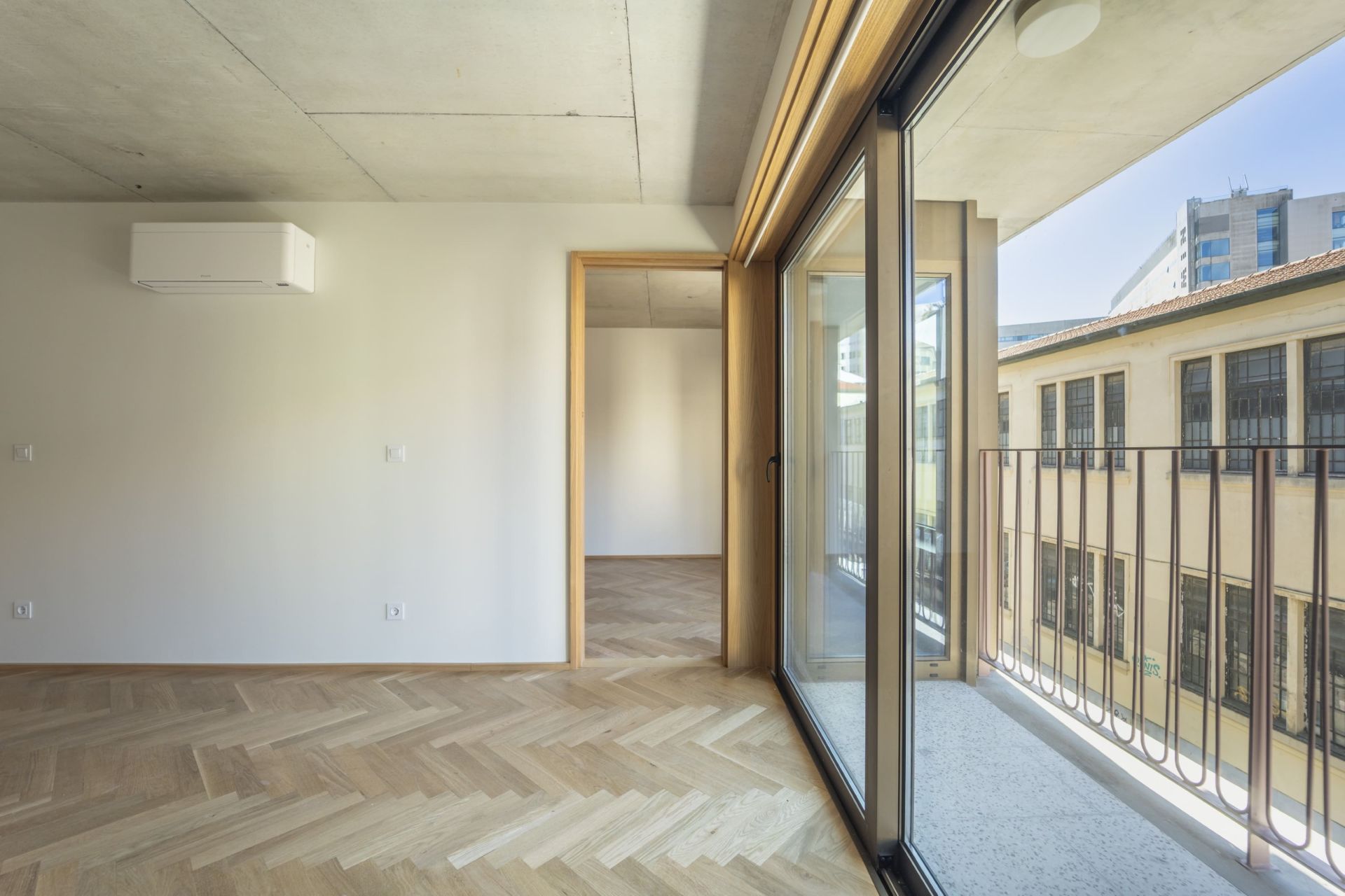 Apartment in Porto — Image 35