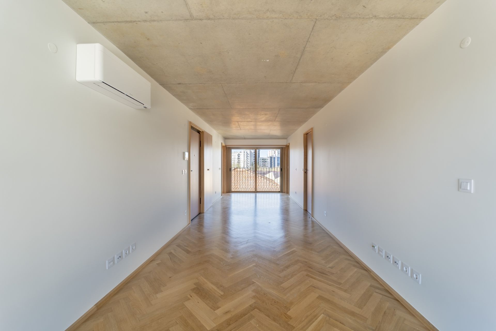 Apartment in Porto — Image 39