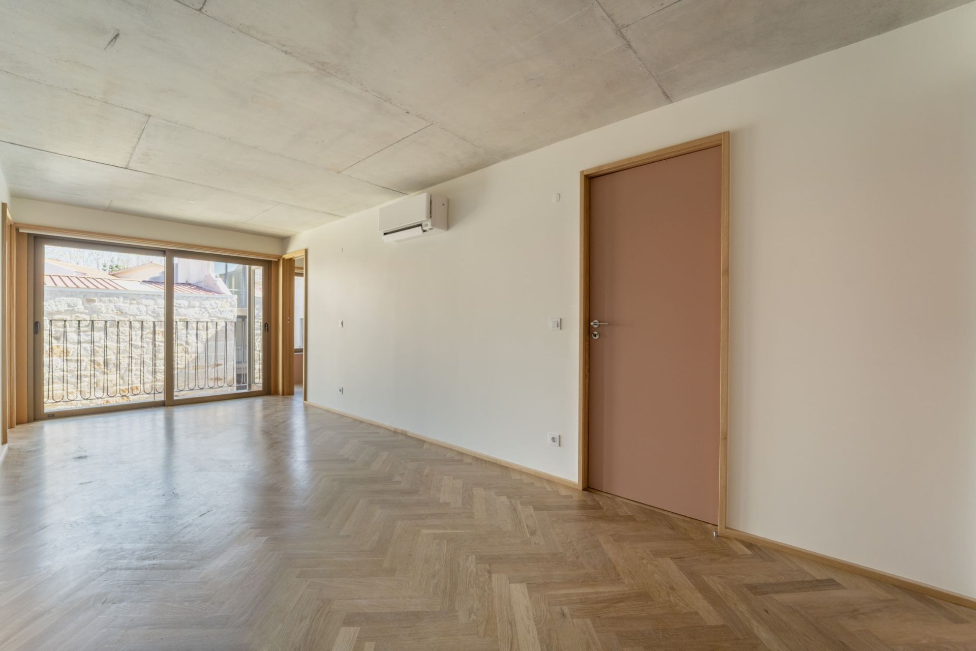 Apartment in Porto — Image 43