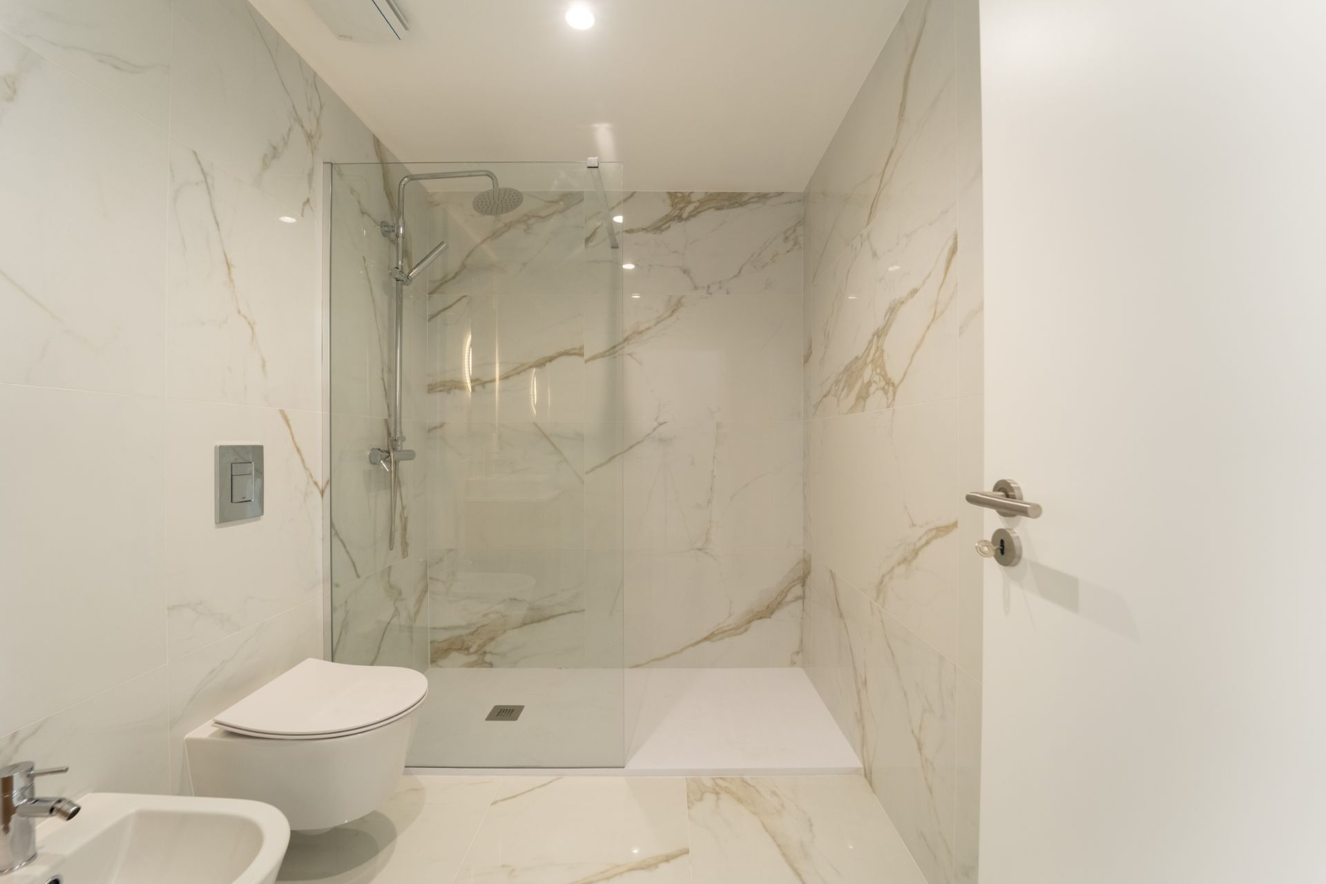 Apartment in Porto — Image 10