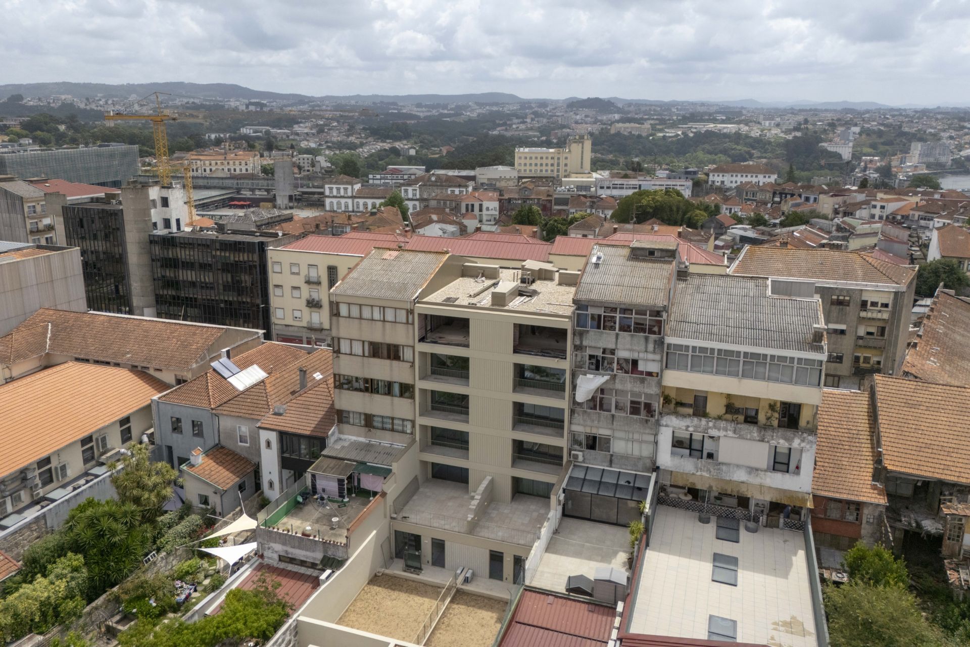 Apartment in Porto — Image 11