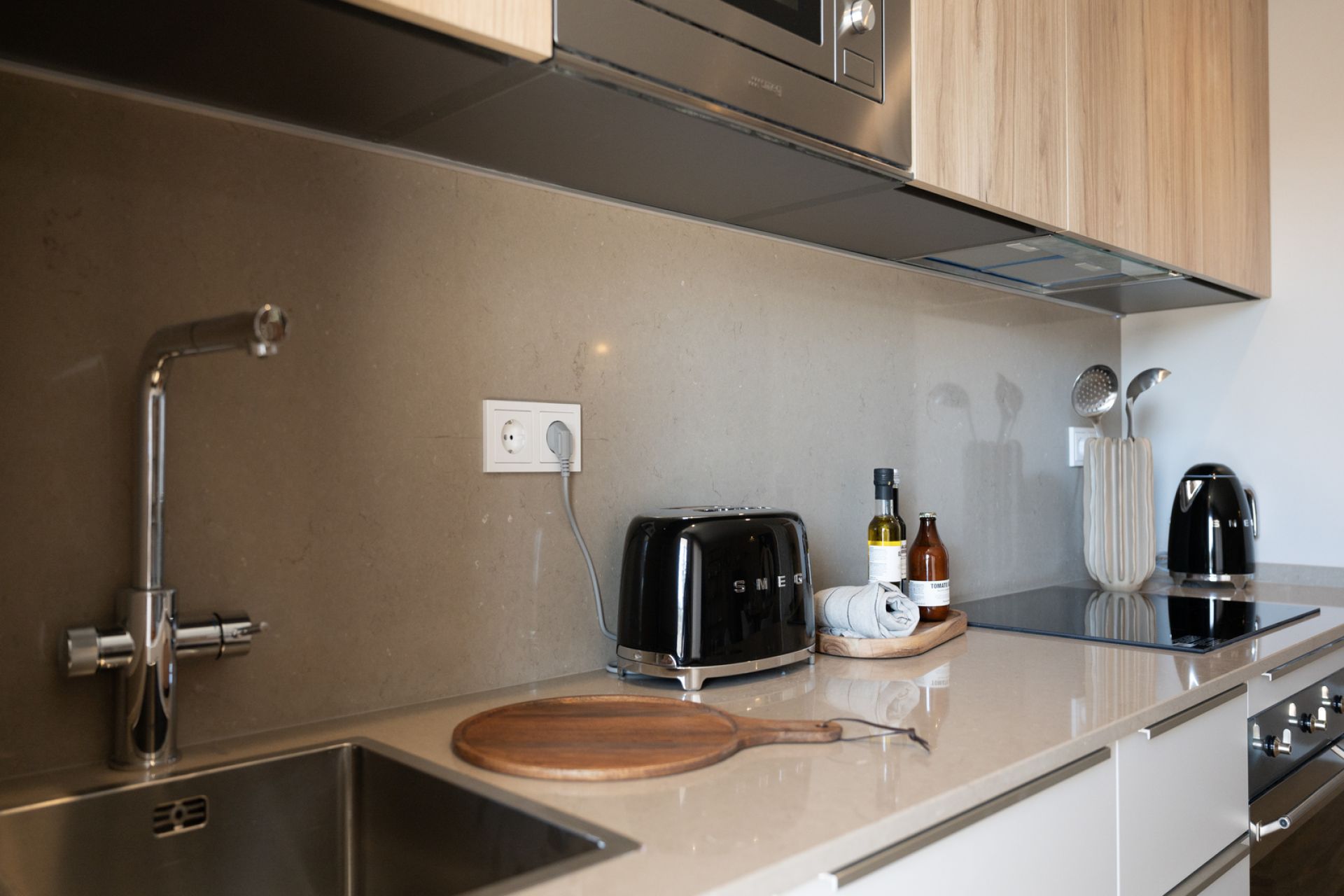 Apartment in Santo António dos Cavaleiros — Image 8