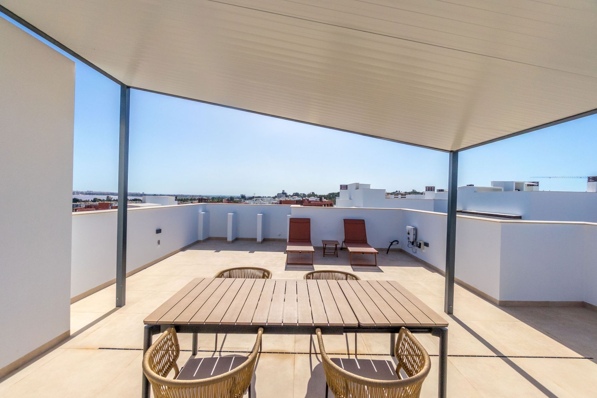 Bungalows in Torrevieja with Pool and Jacuzzi — Image 47