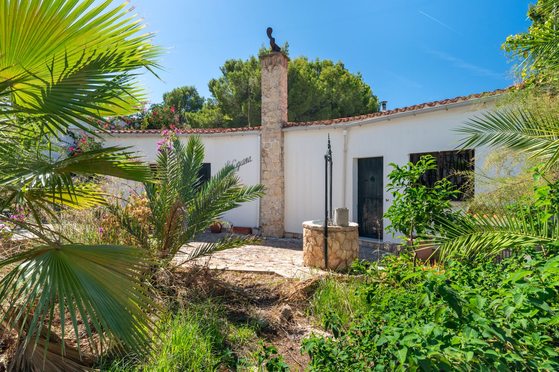 Detached house for sale with private pool in Portals Nous — Image 5
