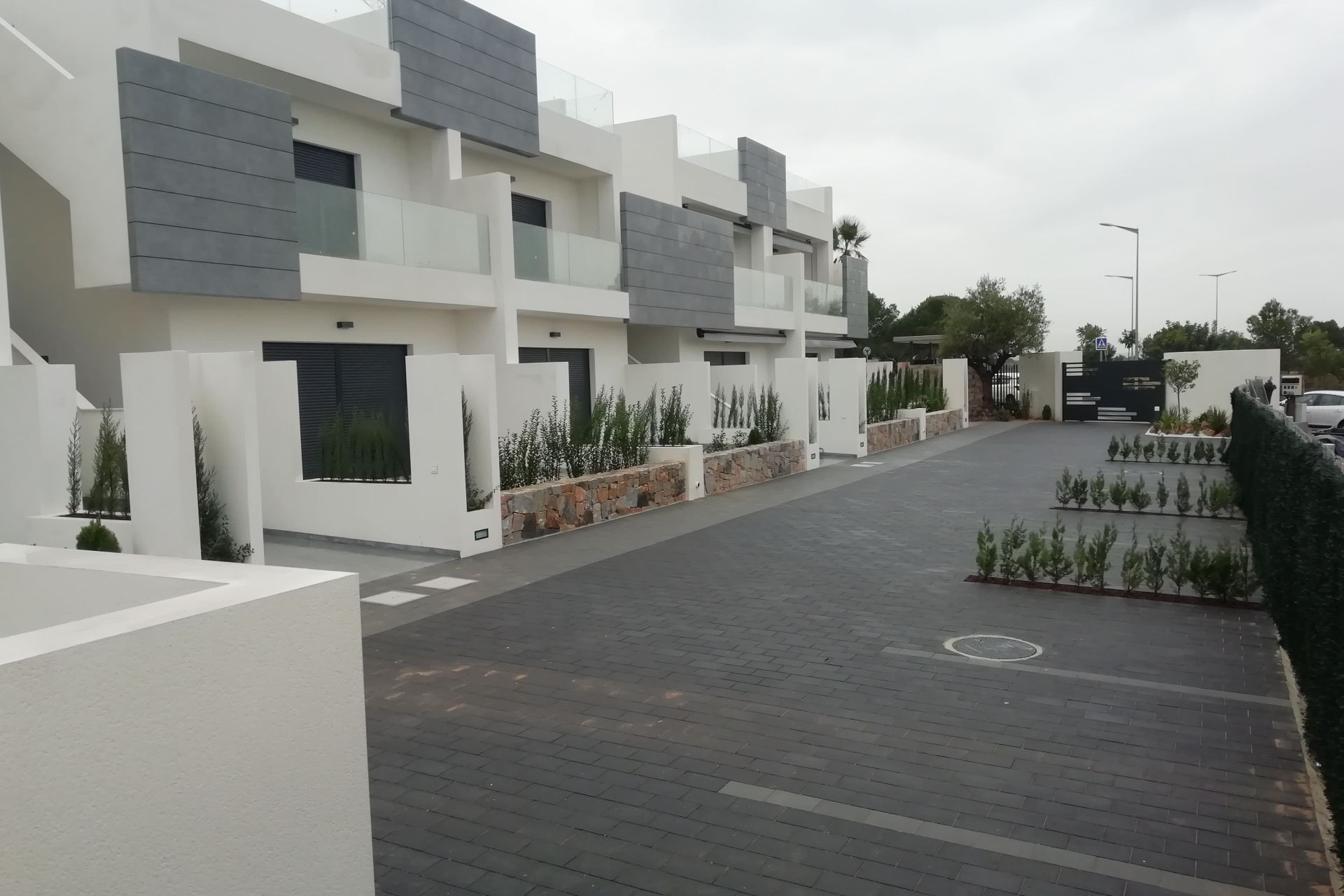 Bungalows in Torrevieja: Comfort and Ideal Location — Image 13
