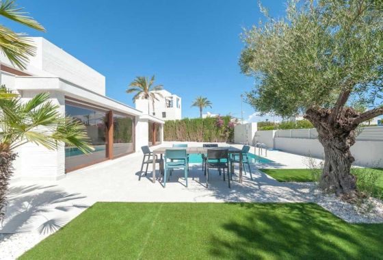 Villa · New Build - Peraleja Golf · مورسيا
