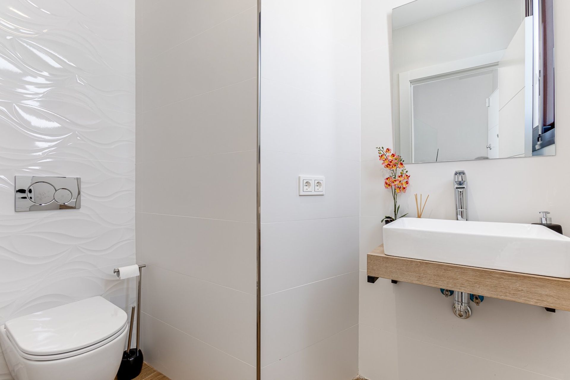Independent Homes in Finestrat with Sea Views — Image 25