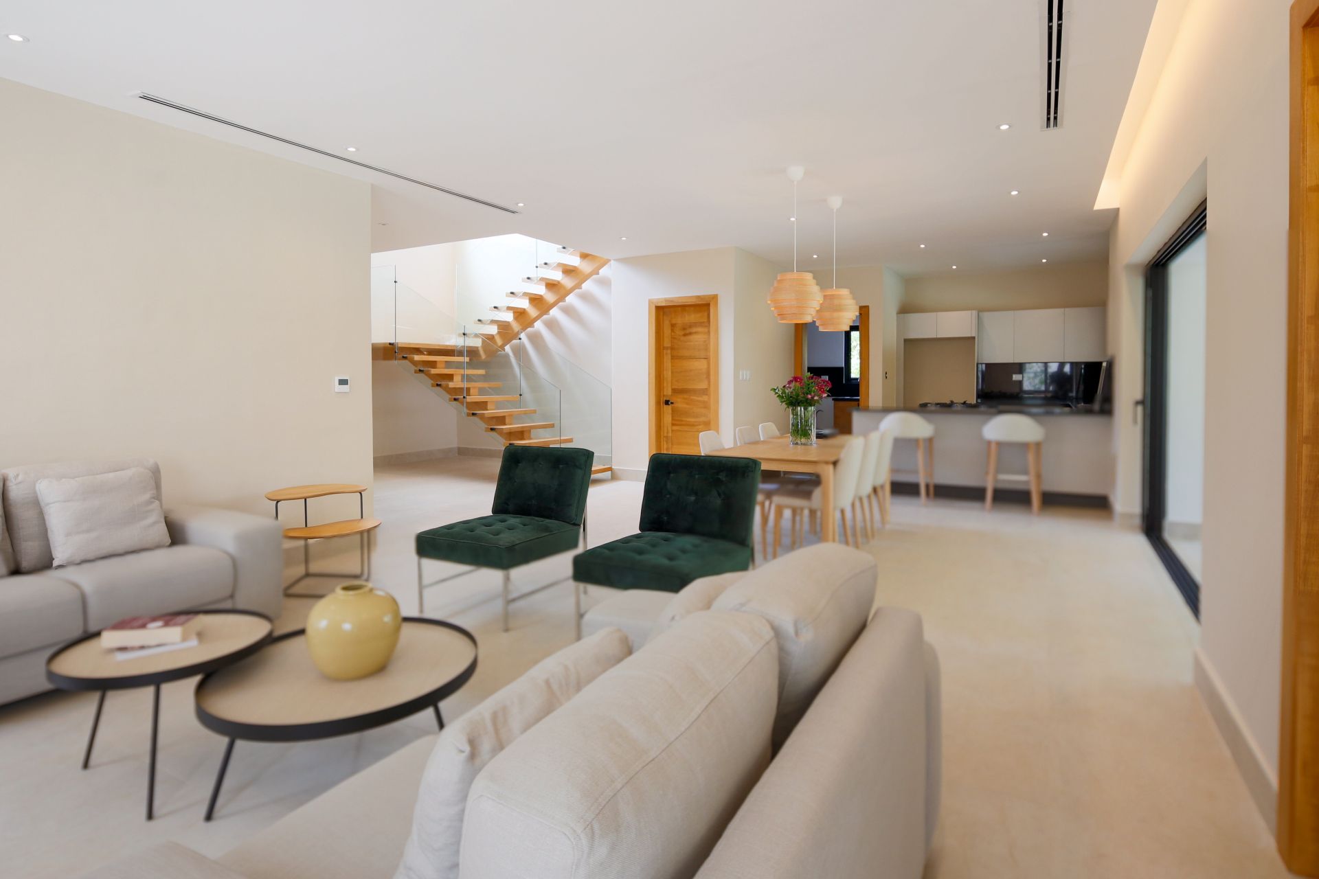 Villa amueblada con piscina en venta en Punta Cana Village — Image 3