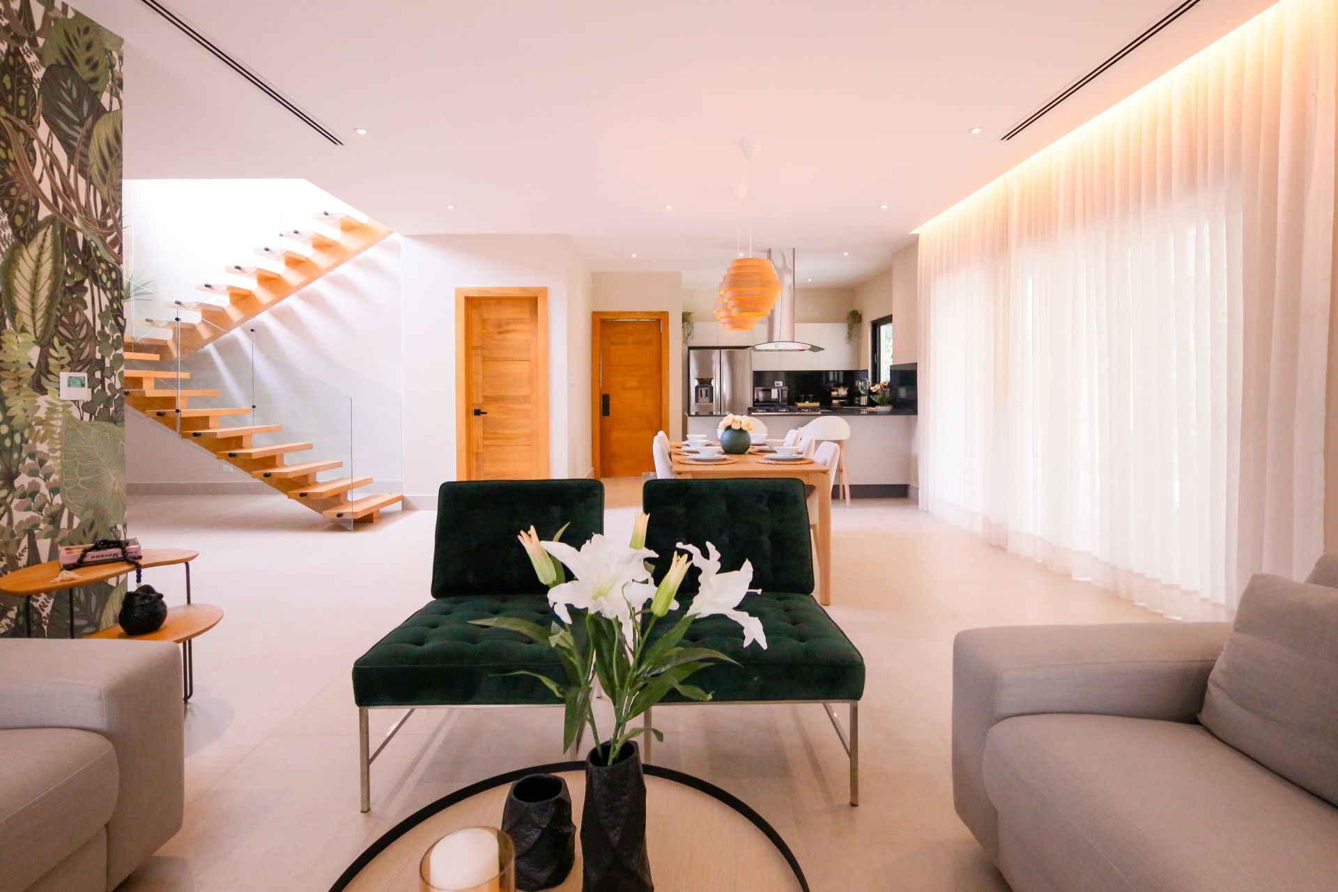 Villa amueblada con piscina en venta en Punta Cana Village — Image 2