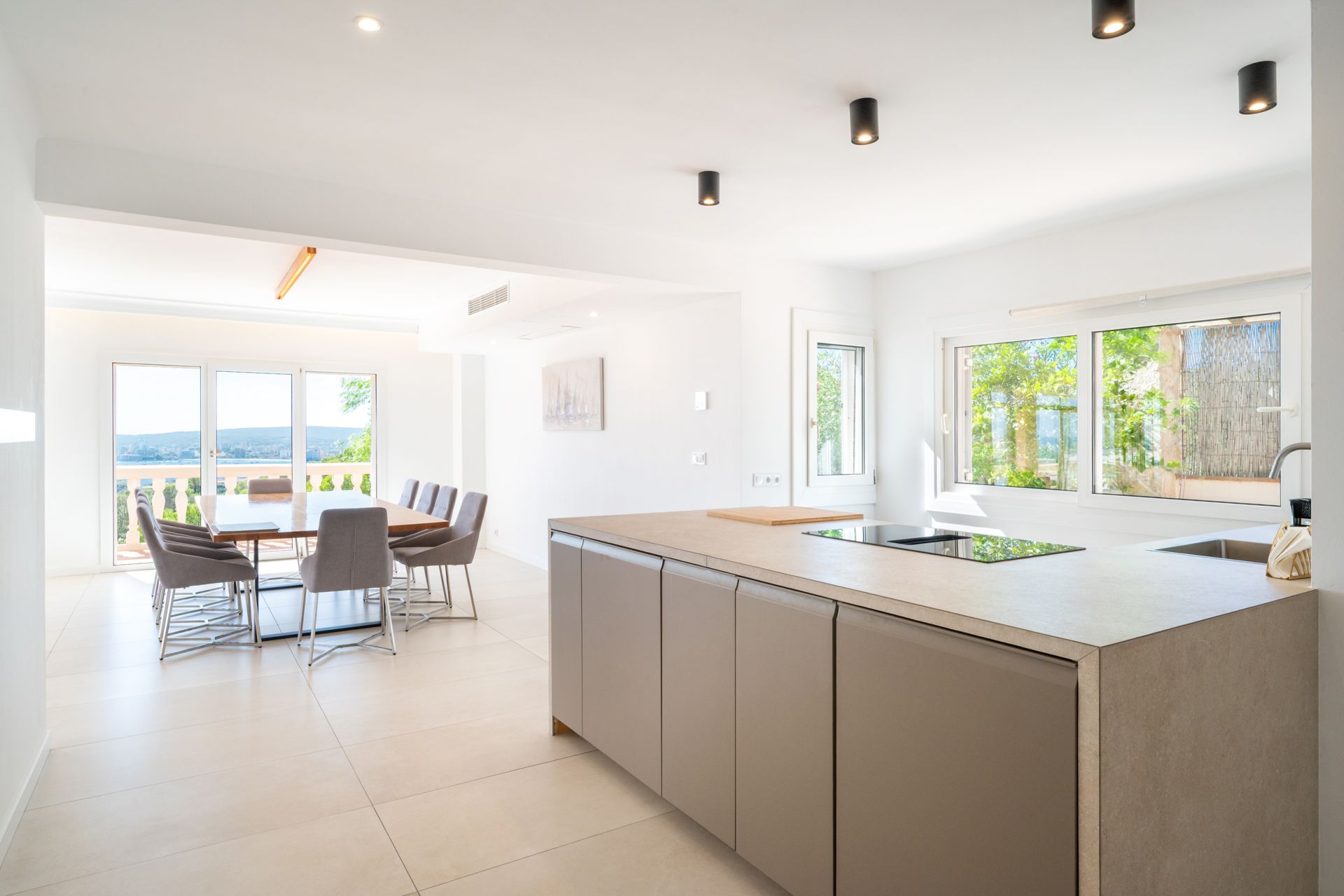 Villa for sale in Costa d’en Blanes with stunning sea views and a tourist license — Image 8