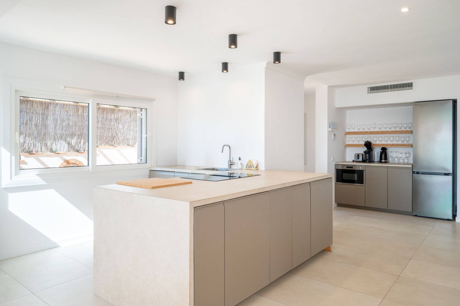 Villa for sale in Costa d’en Blanes with stunning sea views and a tourist license — Image 9