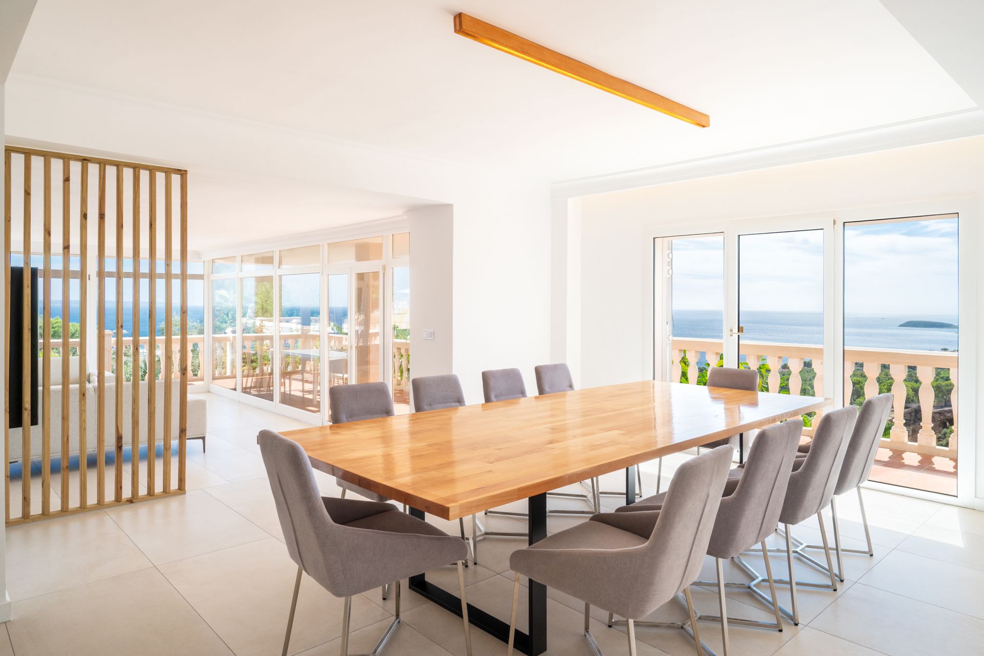 Villa for sale in Costa d’en Blanes with stunning sea views and a tourist license — Image 6