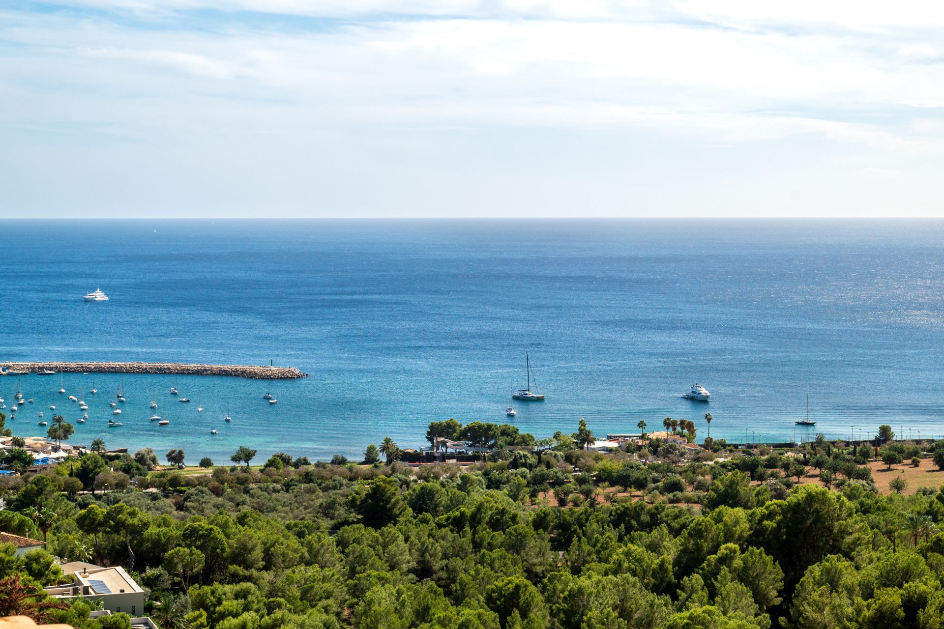 Villa for sale in Costa d’en Blanes with stunning sea views and a tourist license — Image 18