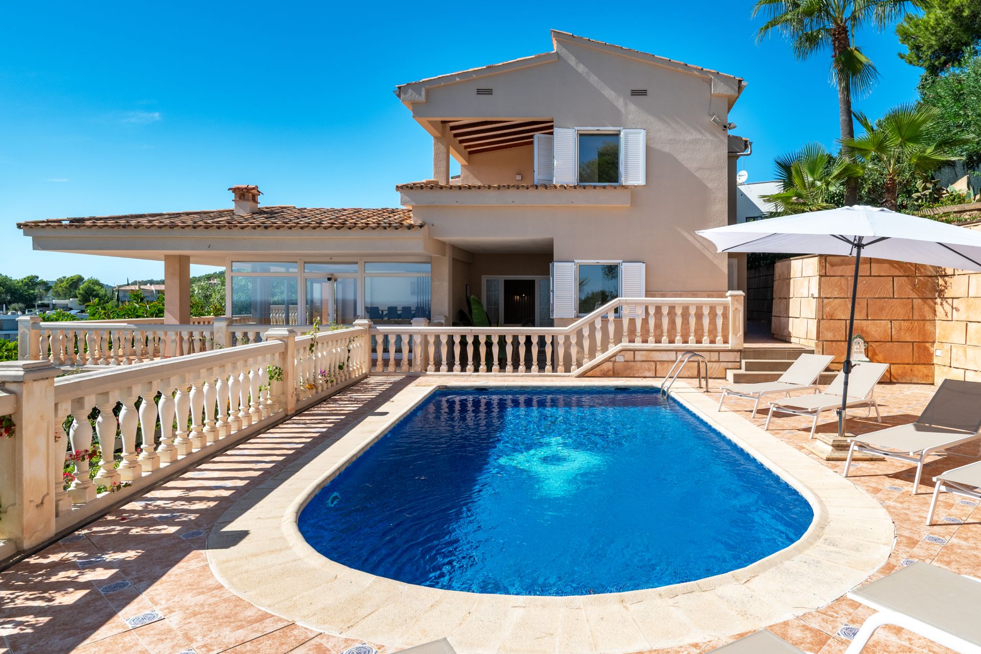 Villa for sale in Costa d’en Blanes with stunning sea views and a tourist license — Image 22