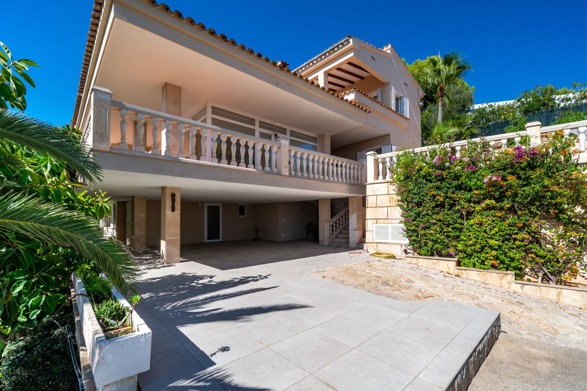 Villa for sale in Costa d’en Blanes with stunning sea views and a tourist license — Image 24