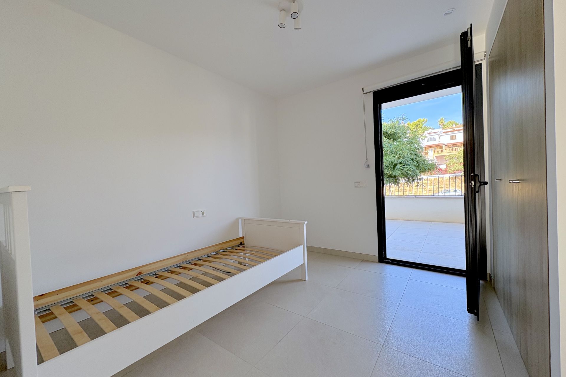 شقة للإيجار في Palmanova مع تراس ومسبح — Image 8
