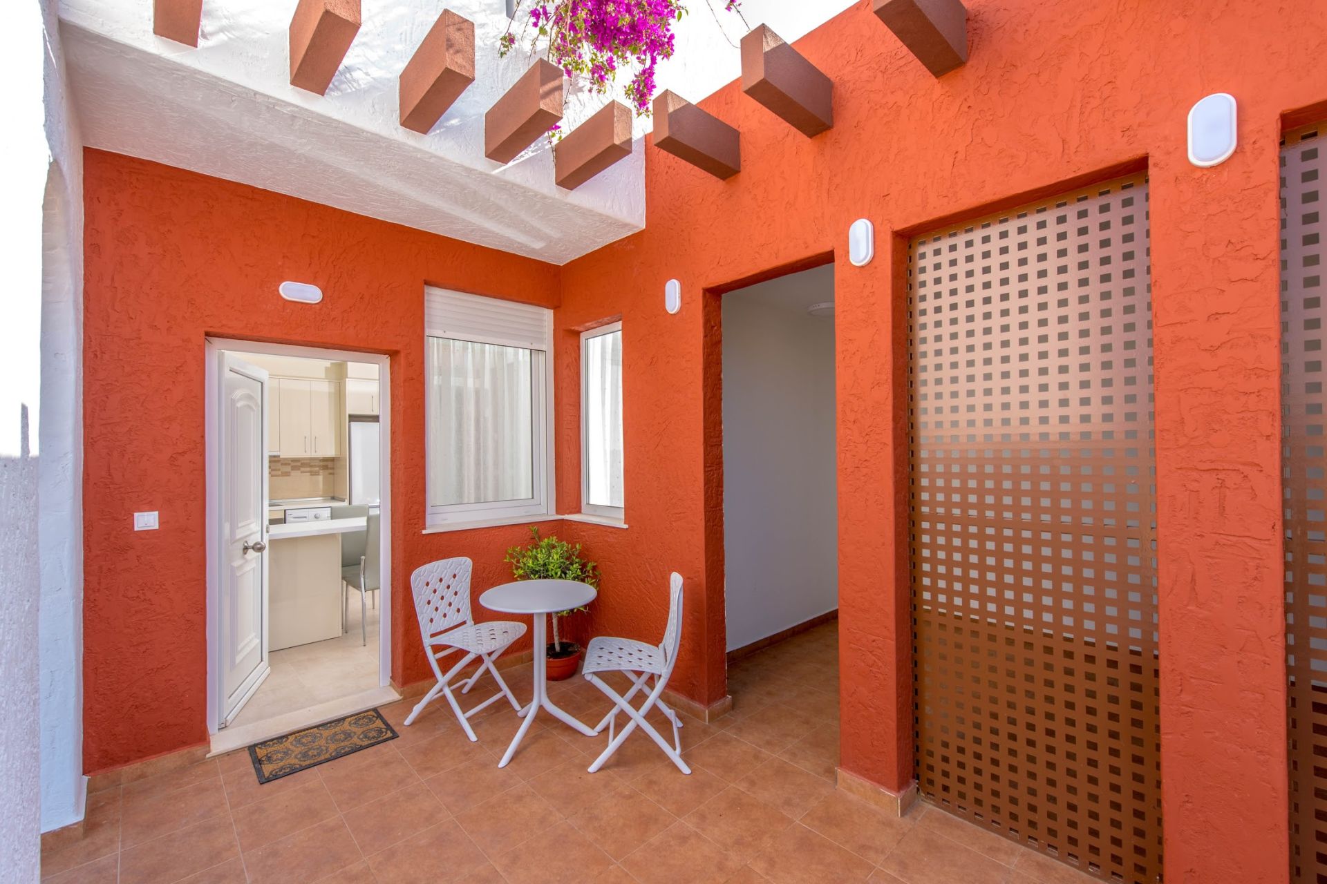 Villas in Los Alcázares 1 km from the sea — Image 2