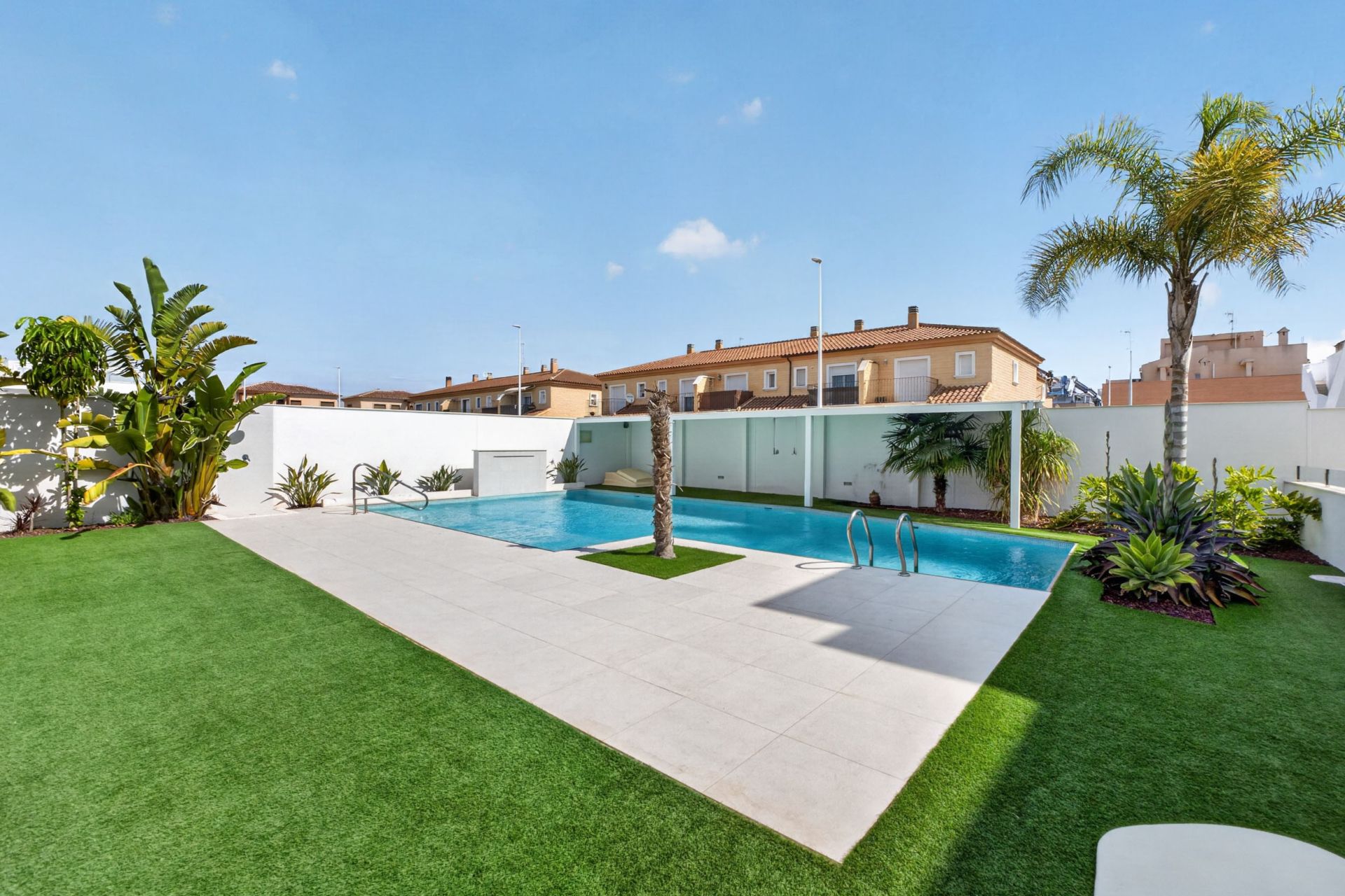 Bungalow in Pilar de la Horadada — Image 2
