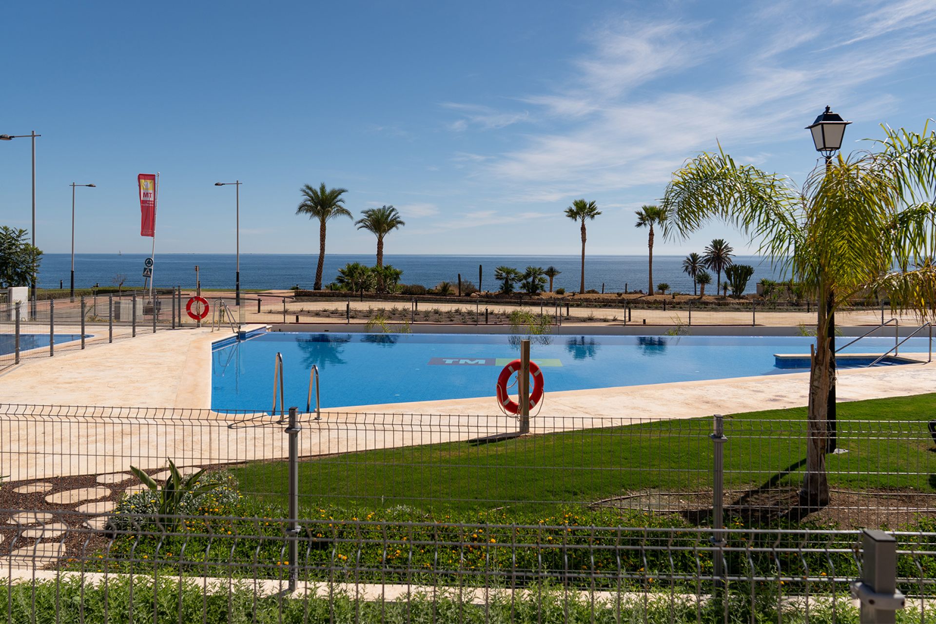 041371 — Image 33