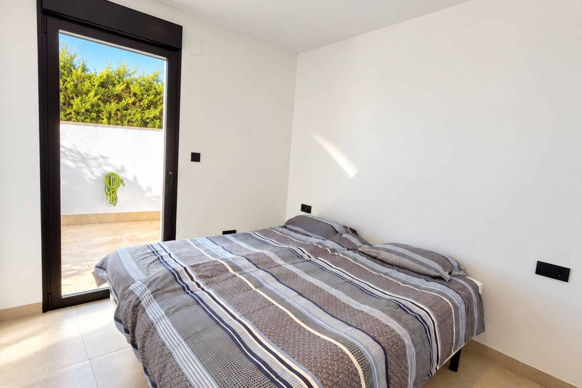 Bungalow in Pilar de la Horadada — Image 3